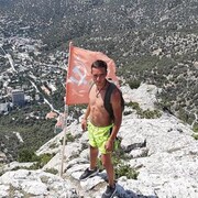  ,   Artur, 33 ,   ,   