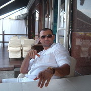  Palais-Bourbon,   Artyom, 49 ,  