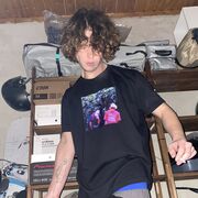  ,  Shittt, 28