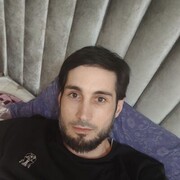  ,  Ali, 36
