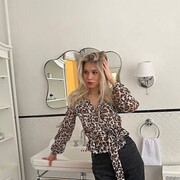  , 