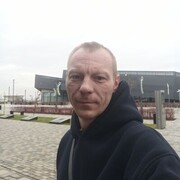  ,  Andrey, 39