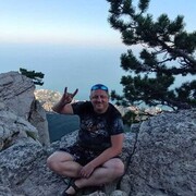  ,   Valery, 49 ,   c 