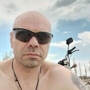  ,   Denis, 42 ,   , 