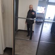  ,   Sergej, 44 ,   c 