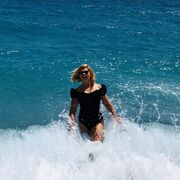  ,   Elena, 48 ,   c 