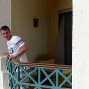  ,   Nicolas, 34 ,   