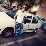  ,   Artur, 39 ,   ,   