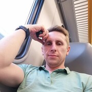  ,   Denis, 38 ,   ,   