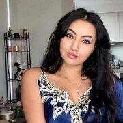  ,   Elena, 37 ,   ,   