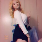  ,  Alexandra, 20
