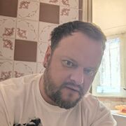  ,  Oleg, 32