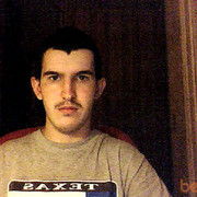  ,  Artur, 32