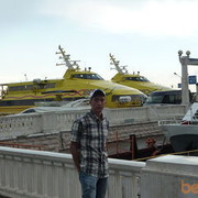  ,   Artyam, 32 ,   
