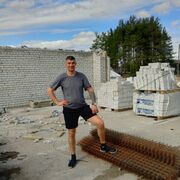  ,   Viktor, 39 ,   ,   