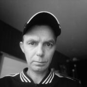  ,   Denis, 35 ,   c 