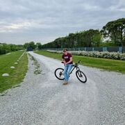  ,   Ilya, 27 ,  