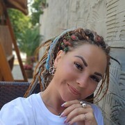  ,   KikiMora, 39 ,   c 