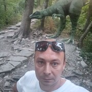  ,   Vladislav, 43 ,   ,   