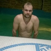  ,   Stas, 36 ,   