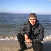 ,   Vadim, 44 ,   