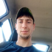  ,  Dzhoni, 32