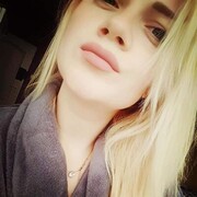  ,  Lenka, 26