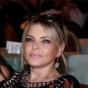  ,  Nargiz, 52