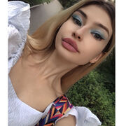  ,   Vladislava, 24 ,  