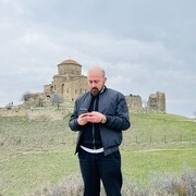  ,  Giorgi, 32