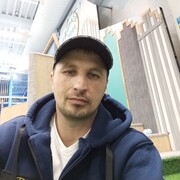  ,   Alex, 35 ,  