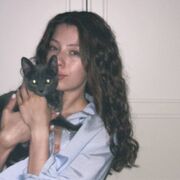  ,  Alina, 31