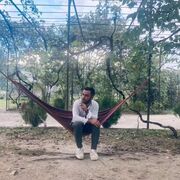  ,  Luka, 30