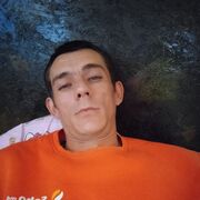  ,  Romili, 33
