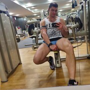  ,   Valentin, 31 ,     , c 