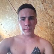  ,  Denis, 23