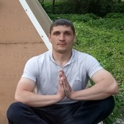   )))
