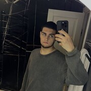  ,  Amir, 20