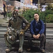  ,  Andrey, 33