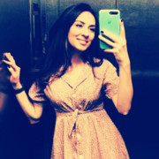  ,   Luna, 32 ,  