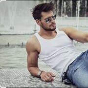  ,  Artur, 45