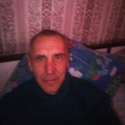  ,   Leon, 56 ,   ,   