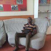  ,   Gandi Roger, 44 ,     , c 