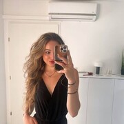  , 