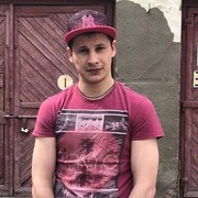  ,  Yuriy, 33