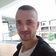  Praszka,  Yrii, 33