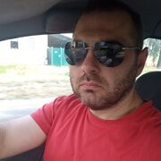  ,  Andrej, 38