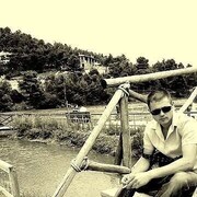  ,   Yanik, 40 ,  