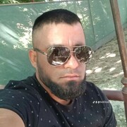  ,  Bekzod, 27