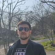  ,   Viktor, 38 ,   c 